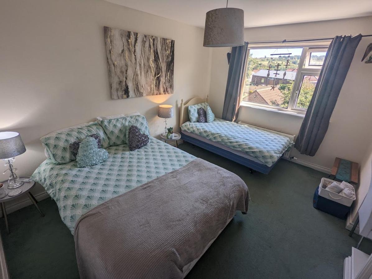 Fieldside View Sleeps 7 Village Near Whitby Sleights Exterior foto